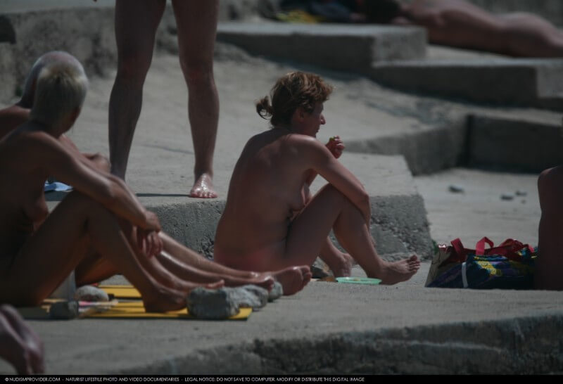 Nudist Rocky Family Angle gallery - Living in harmony with nature as the primary goal of the naturist lifestyle