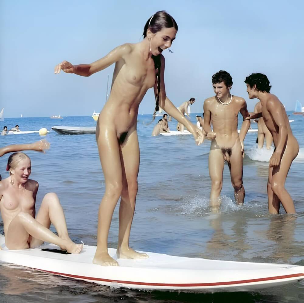 Retro naturism beautiful photos - Nudist practices help foster respect for differences and individuality