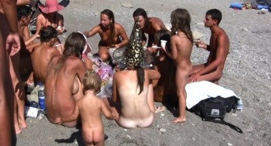 The vast oceanfront 1 Full HD video - Public nudism