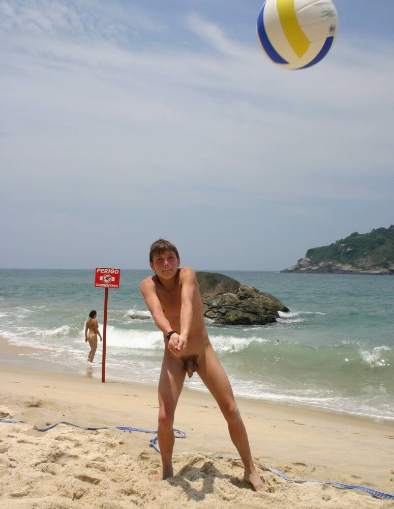 Brazilian val-ball goddess - Nudism and natural harmony