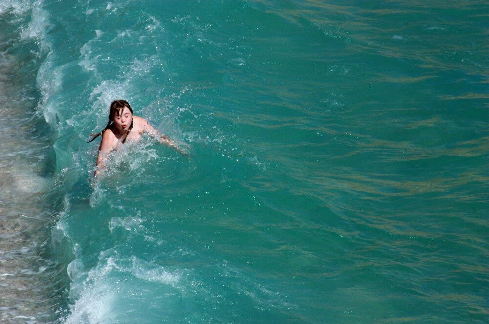 Naturist Cold Water Entry pics - Advocates of naturism and nudism live in harmony with nature