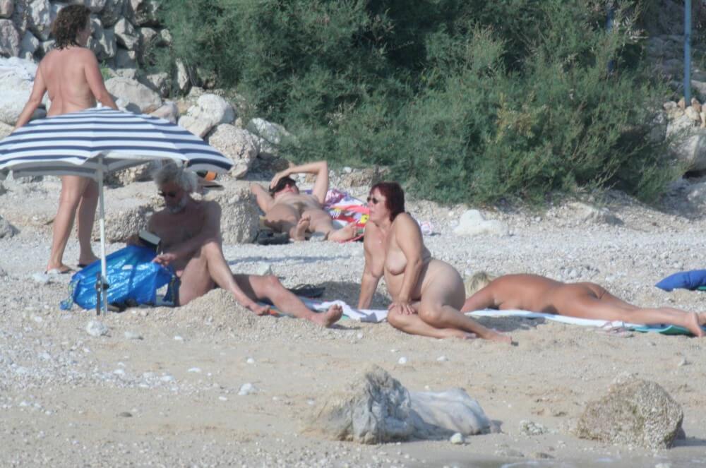 Croatian Baska Beach pics - Nudism and natural harmony