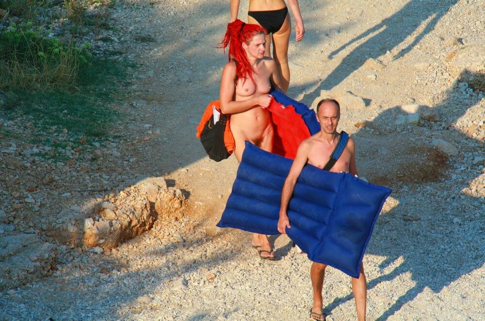Ula FKK Red Hairstyle Girl pics - The practice of naturism helps build trust and honesty among people