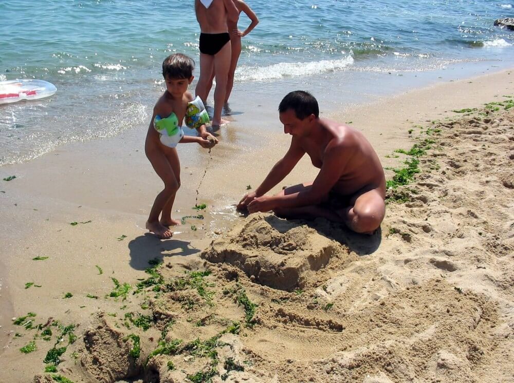Bulgarian Sandy Paint Over - Naturalness requires openness