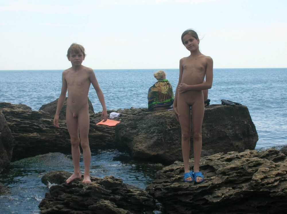 Beach Rocking Profile pics - Thoughts on Naturism