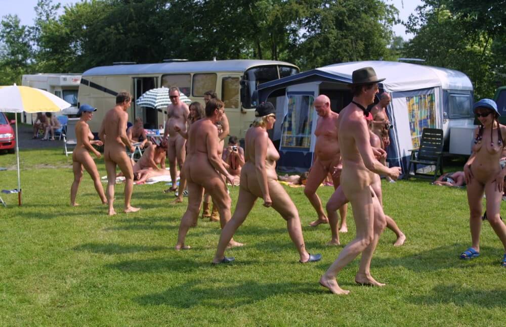 Holland Green Relaxations photos - People seek in nudism a way to overcome their insecurities
