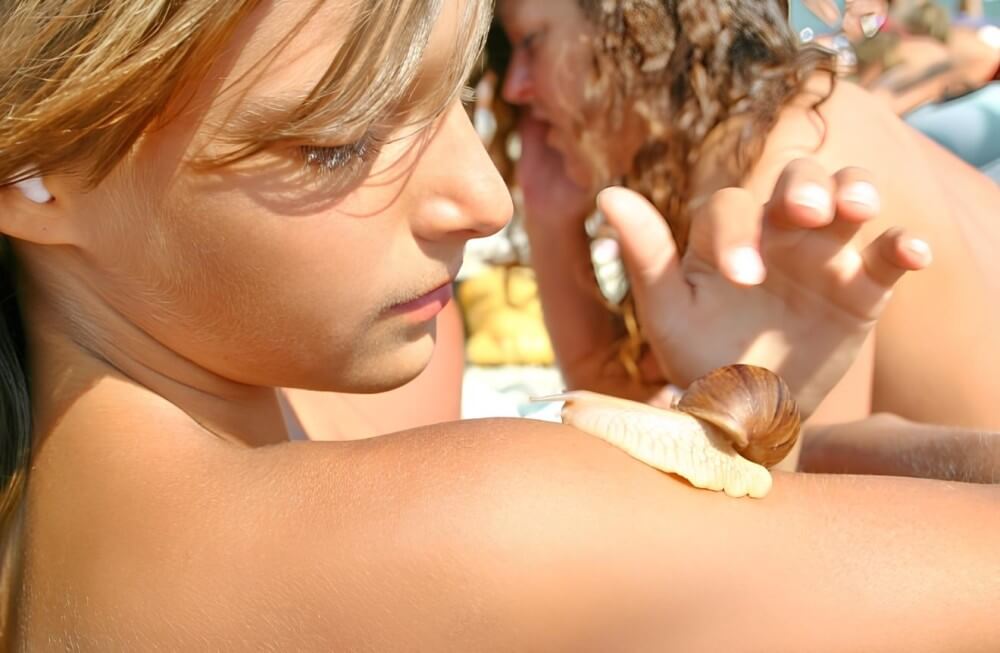 Premium photo series # 5 - Overcoming shame and awkwardness when taking off clothes
