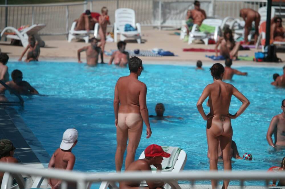 Pool-Shore Group Exercise - What the Concept of Naturist Recreation Entails