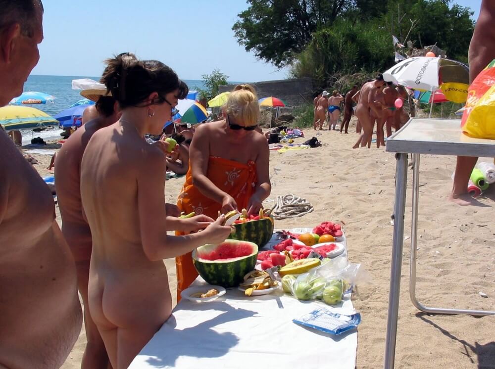 Bulgarian Nude Day Preps pics - Wearing less clothing is fashionable