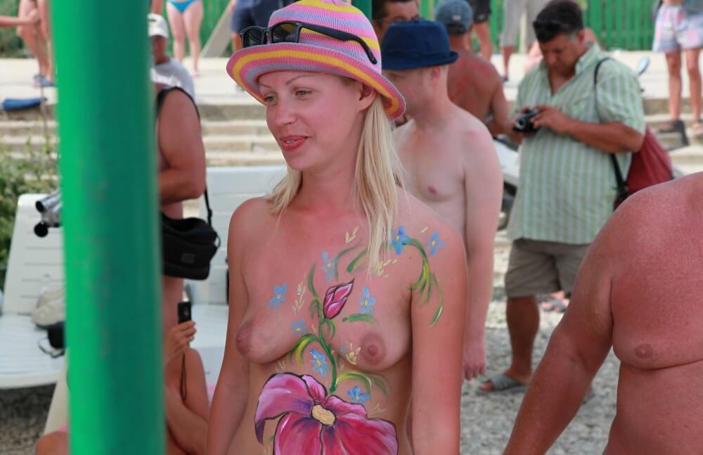 Neptune Grandpa Masters pics - Nudism teaches you to appreciate the present