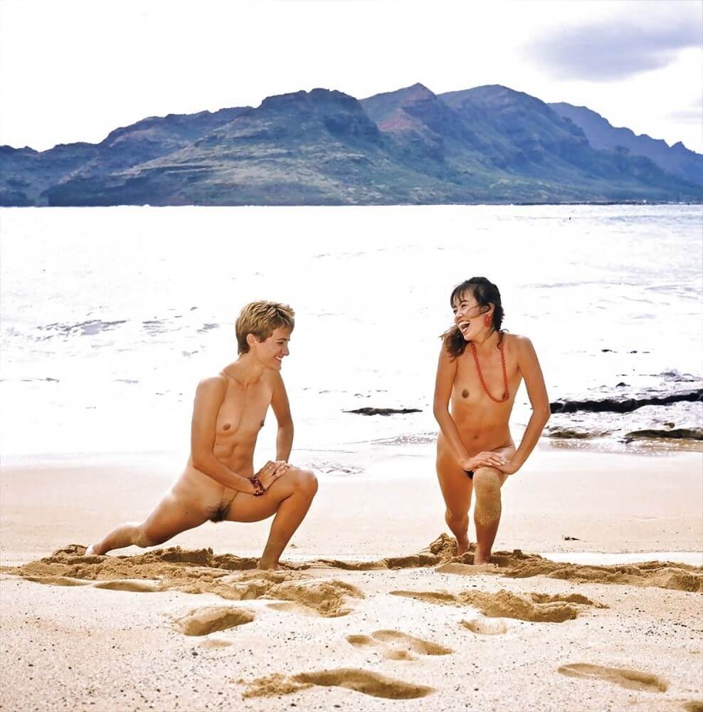 Retro naturism photos - Naturism helps overcome fears and insecurities