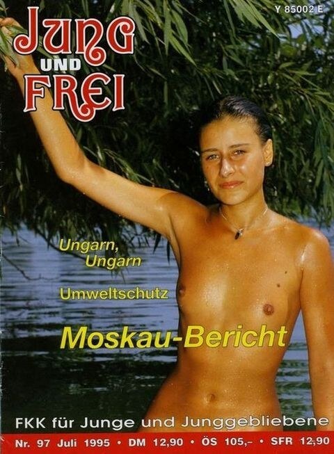 Jung und Frei Nr 97 - Nudity is a natural way to express respect for nature and oneself