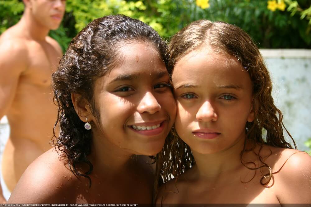 Tropical Naturism gallery - Nature provides inspiration and energy for the practice of naturism and nudism