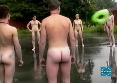 Enature, EurovidFKK Tutti-Frutti Nudie upd - Nudity fosters the development of trust and sincere relationships