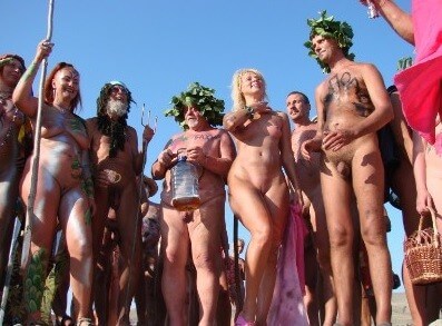 Nudism Beach Day photos - Nudism improves health and boosts self-esteem
