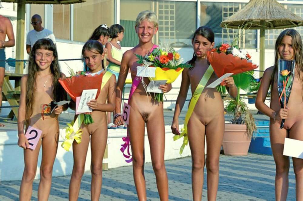 Beauty contest FR photos - Freedom of choice and honesty are key ideas in naturism and nudism