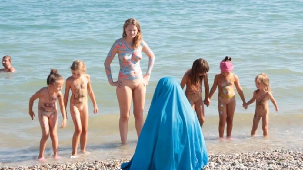Neptune Day Full HD - Respect for differences is valued in the nudist movement
