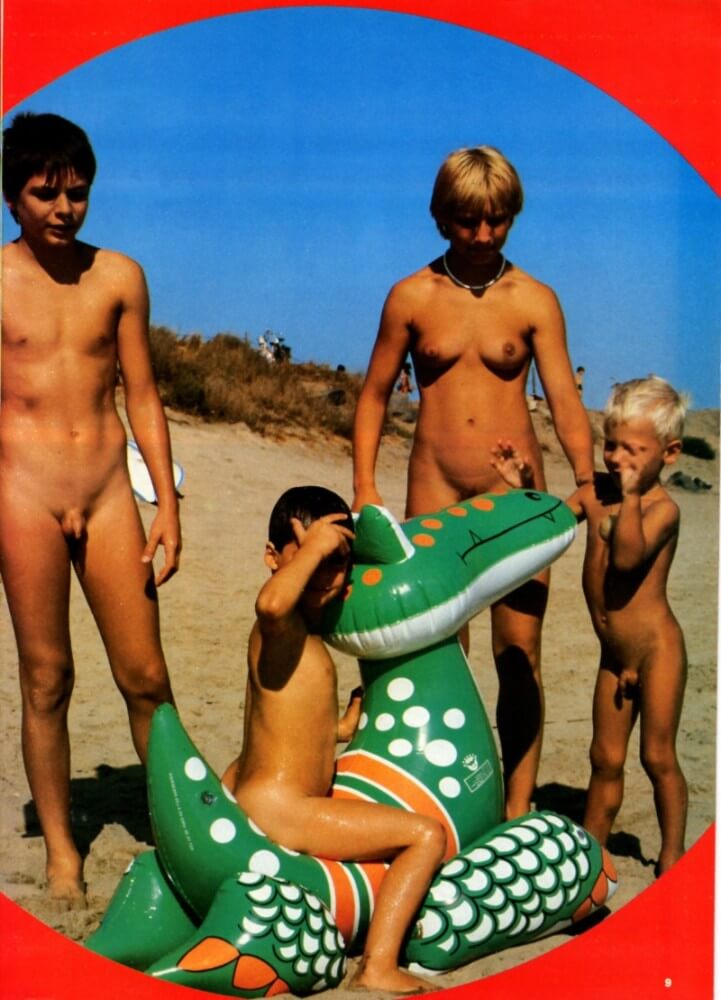 Jung und Frei Nr 15 - Living freely and naturally is the dream of naturism and nudism advocates