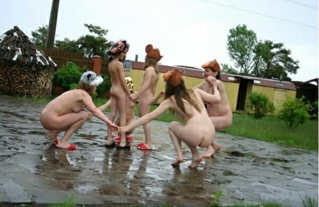 Naturism photo gallery # 23 - We have no objection to the phenomenon itself