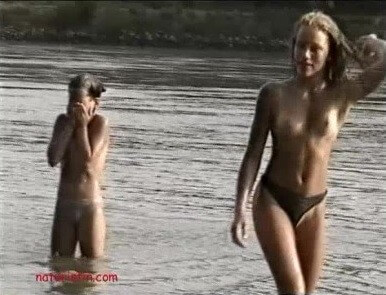 Naturistin: Dirty Girls - Naturism and nudism are a path to spiritual peace