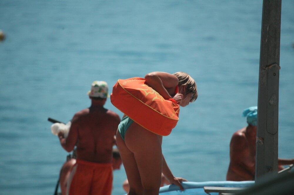 Sunnyside Water Shore pics - Nudism as a way to overcome body image issues and stereotypes
