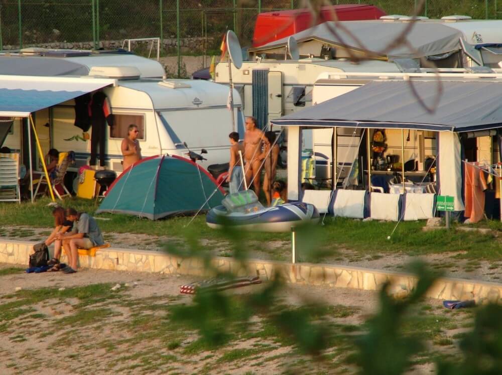 FKK Outdoor Shoreline pics - Participation in nudism contributes to personal growth