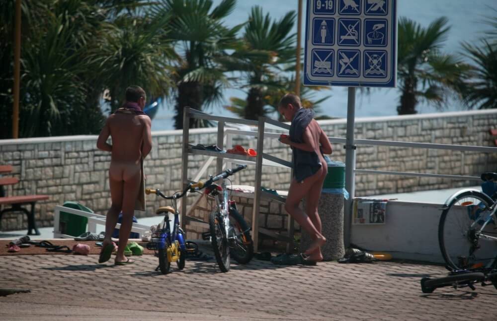 Nudism in a German water park photo - Unrestricted freedom as the core value of nudism