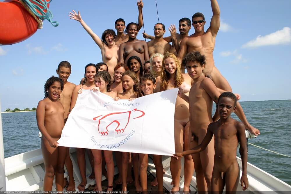Naturism photo gallery # 59 - What the Concept of Naturist Recreation Entails