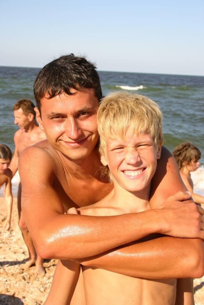 Naturist Group Pictures - In nudist culture, sincerity, honesty, and respect for oneself and others are valued
