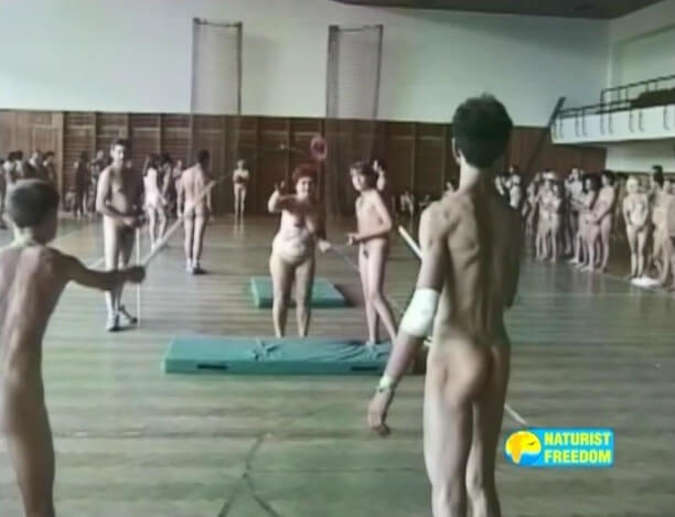 Helios Natura: FKK Fumbling and Tumbling - The nudist community strives for tolerance