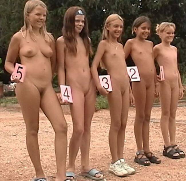 The White Castle Pageant Full HD video - Nudists live together in nature and in groups