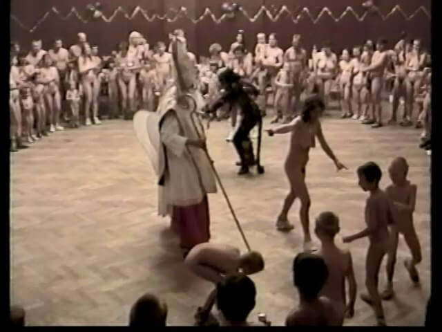 Helios Natura: Christmas Kinder Spiele - Naturists love nature and the environment